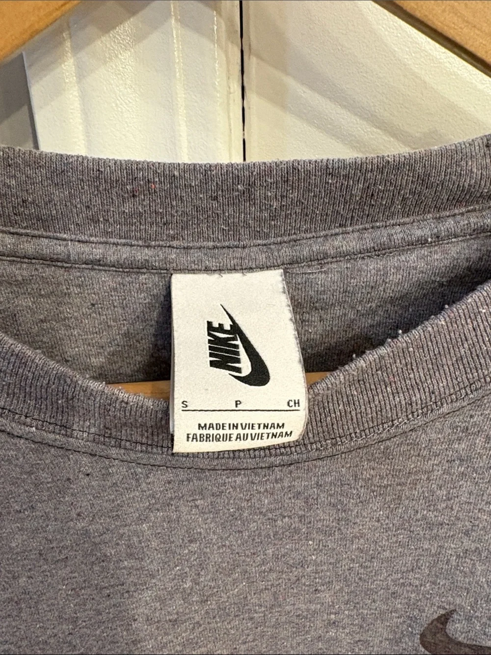 Nike Short Sleeve Crewneck T-Shirt in Gray
